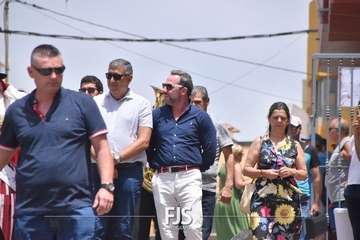 La Viña procesiona a su patrona en la despedida de sus fiestas patronales/Francisco Javier Santana y TA.